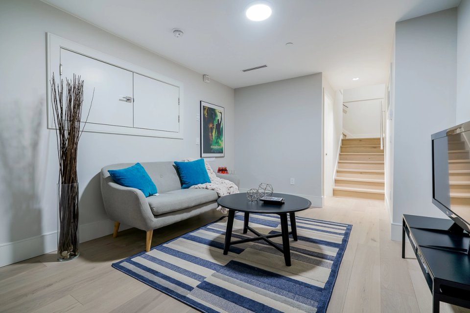 Lakewood Drive — project photograph 25