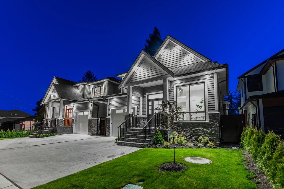 125 Street — Surrey — Photography