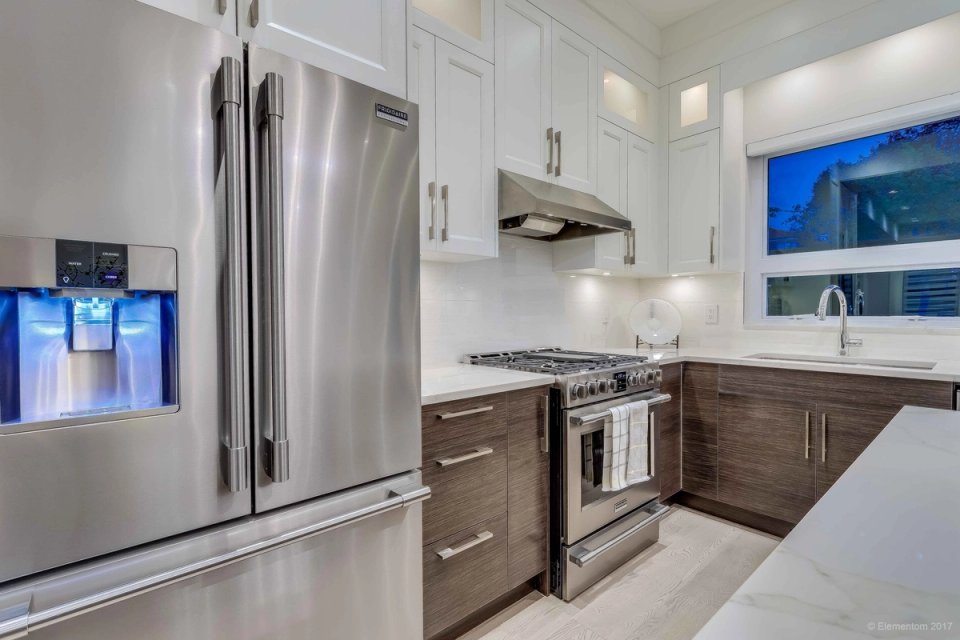 E 15th Avenue — project photograph 25