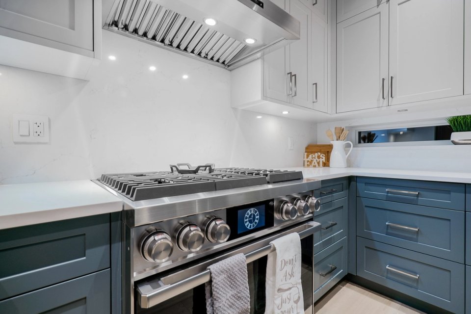Lakewood Drive — project photograph 29