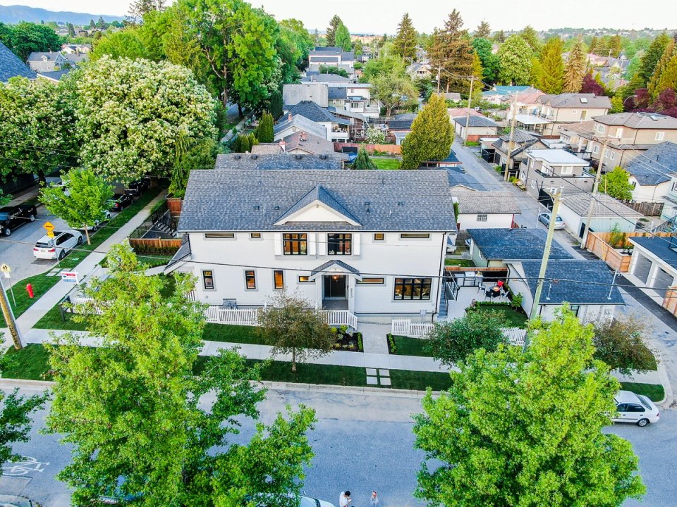 E 10th Avenue — project photograph 52