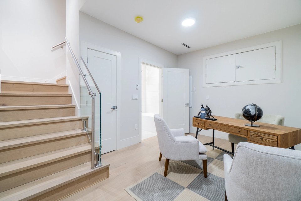 E 10th Avenue — project photograph 45