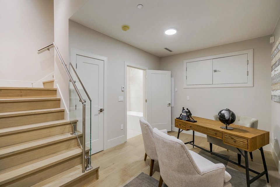 E 10th Avenue — project photograph 20