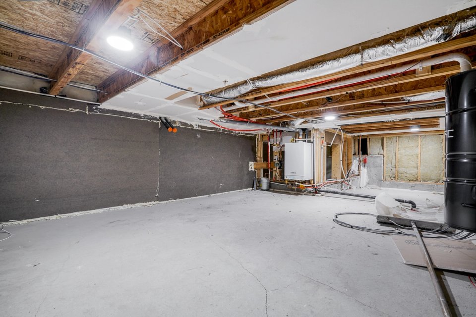 Lakewood Drive — project photograph 27