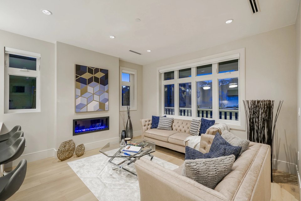 E 10th Avenue — project photograph 23