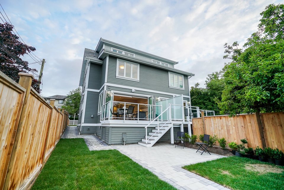 East 20th Avenue — project photograph 38
