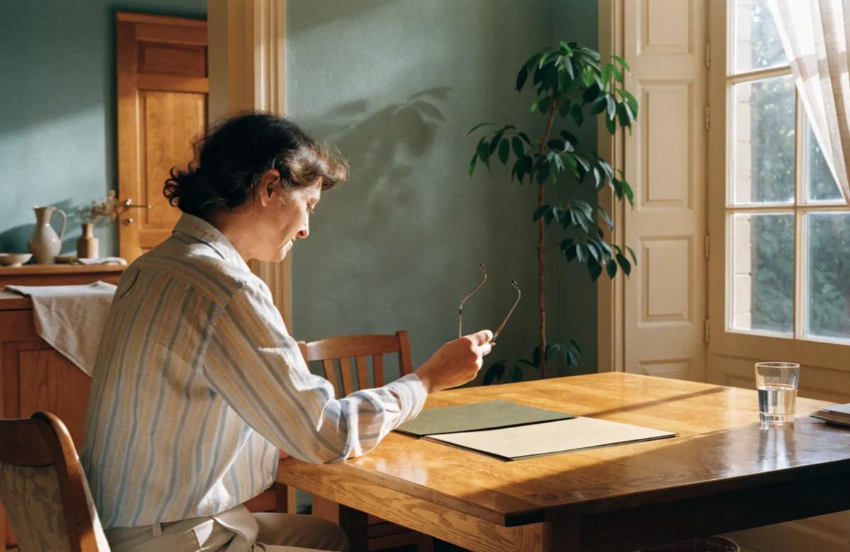 Investisseur immobilier comparant nom propre et SCI pour son projet locatif