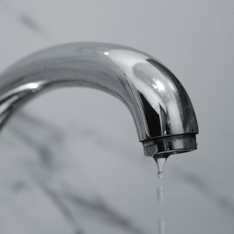 Dégât des eaux en location : démarches et responsabilités