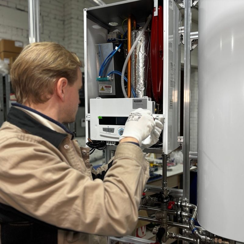 Chauffe-eau en panne location : qui paie et que faire ?