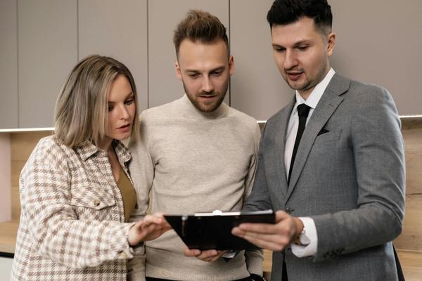 Mandat de recherche : avantages, coût et fonctionnement