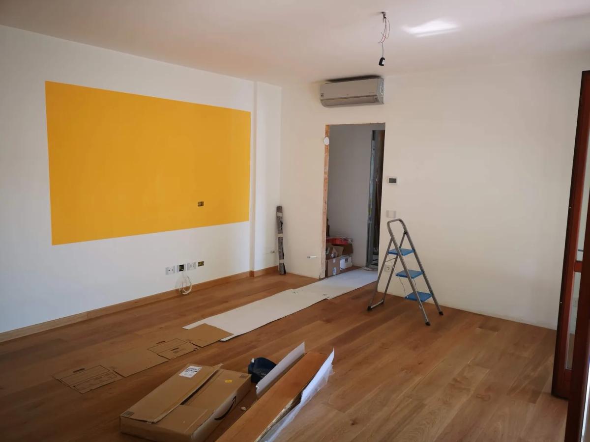Rénovation intérieure d'un appartement en copropriété avec travaux de peinture