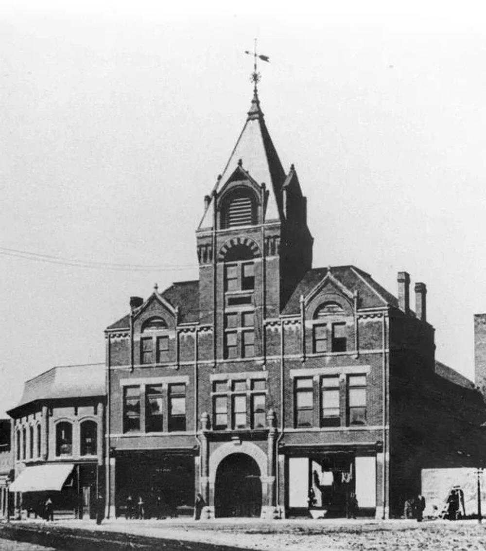 Old photo of the Opera House