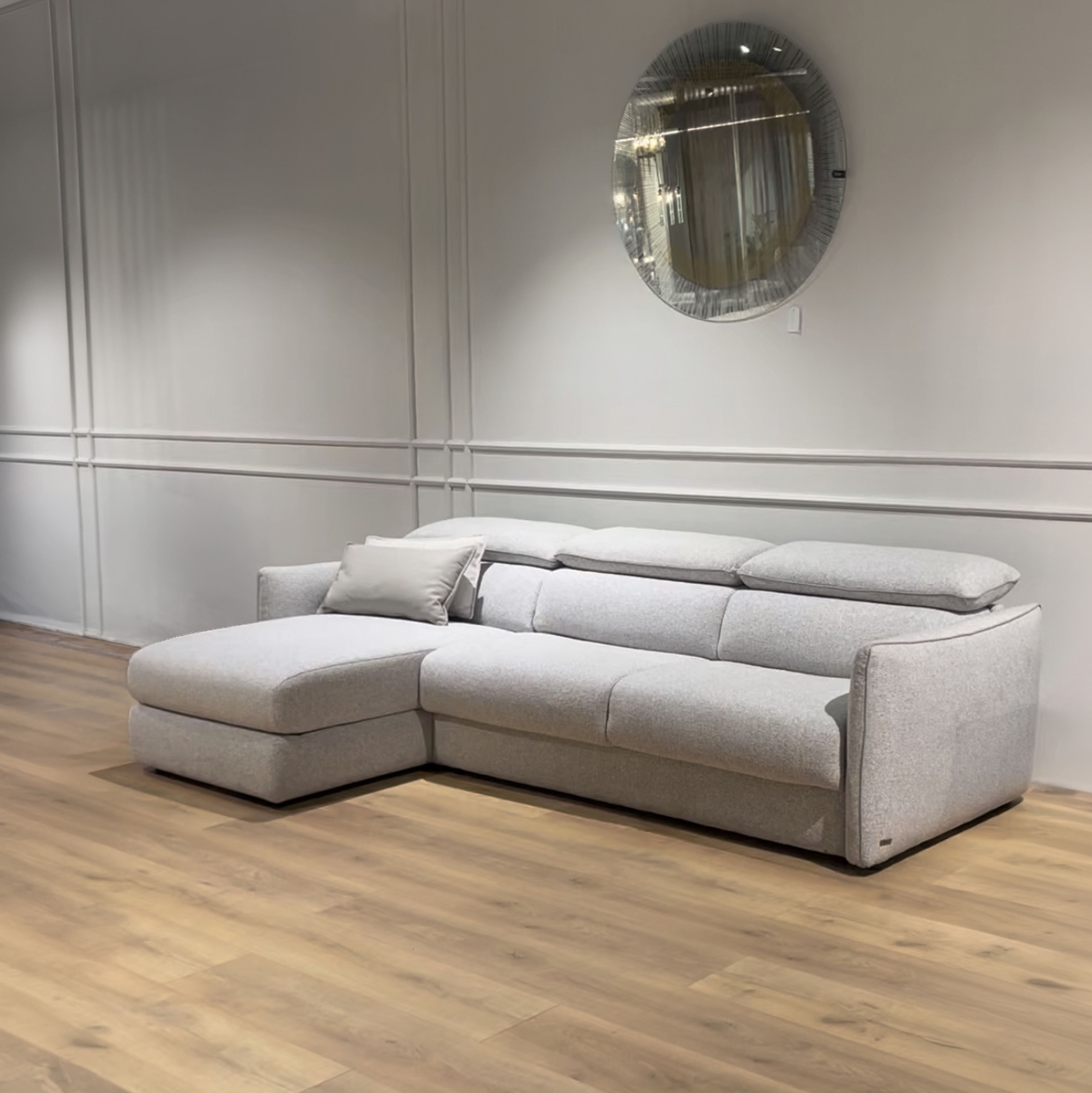 Natuzzi Editions sofa - lova Meraviglia red room salone Kaune