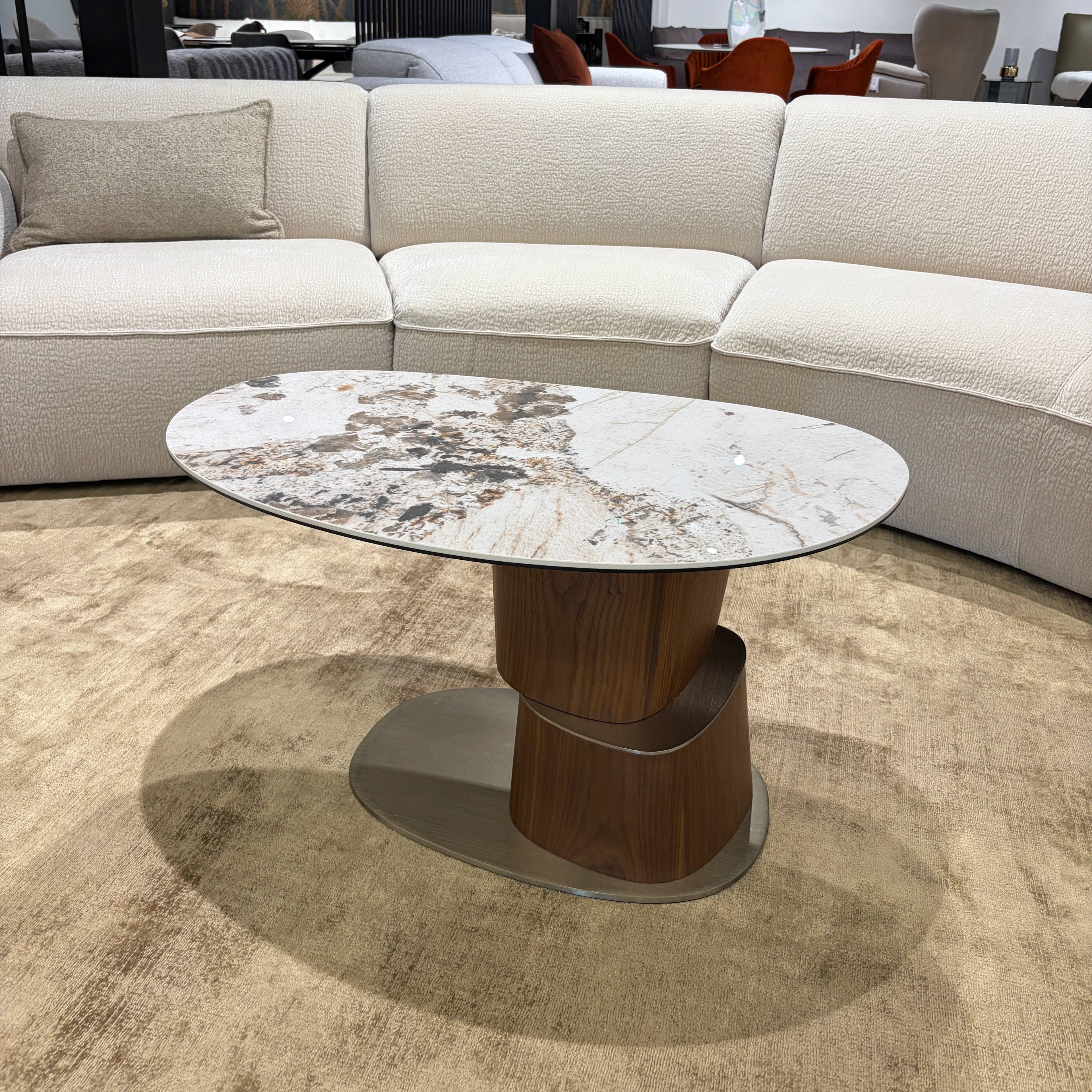 Natuzzi Editions kavos staliukas Saudade red room salone Kaune