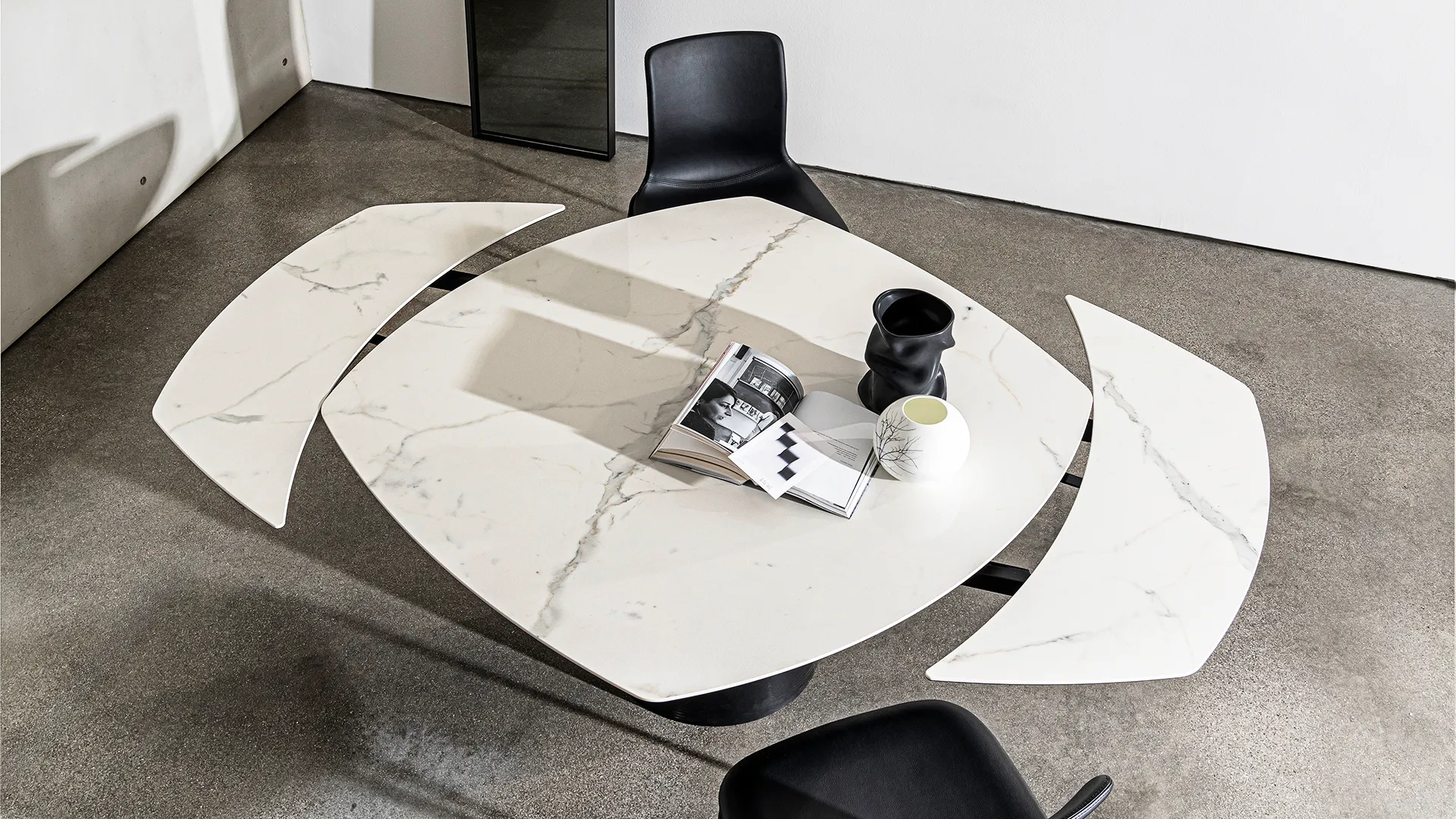 Totem Extensible - Sovet Italia