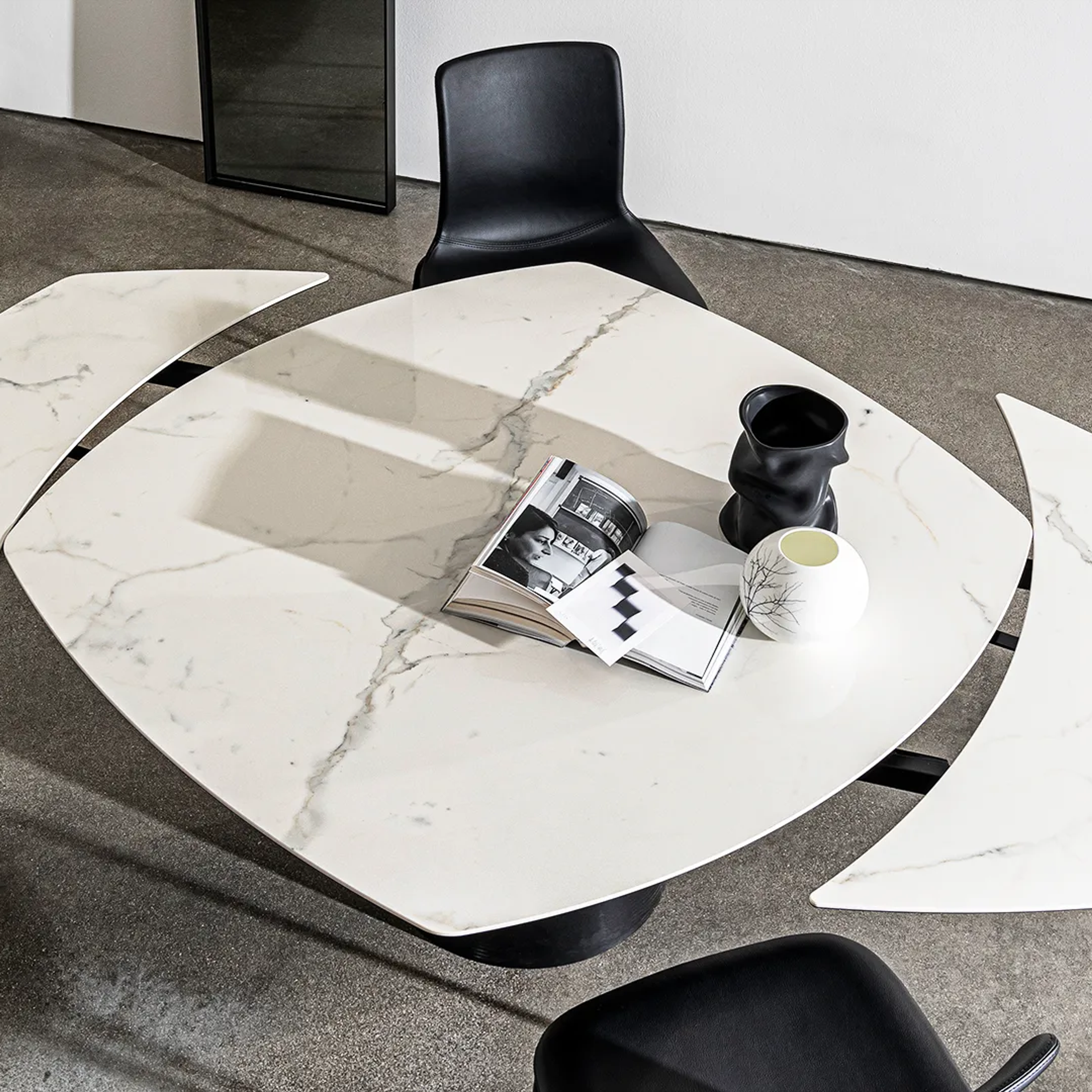 Totem Extensible - Sovet Italia