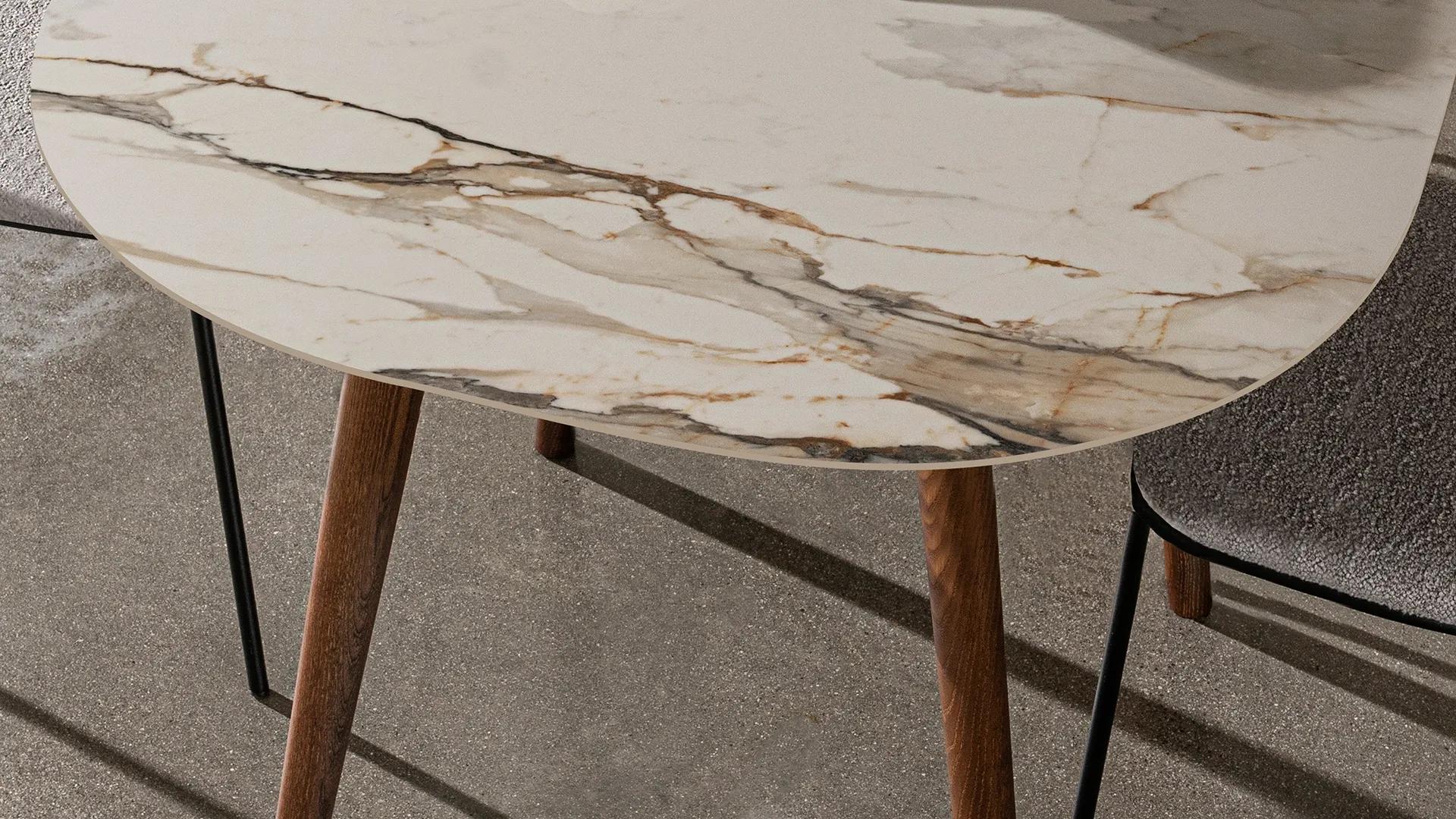 Lewood Shaped - Sovet Italia