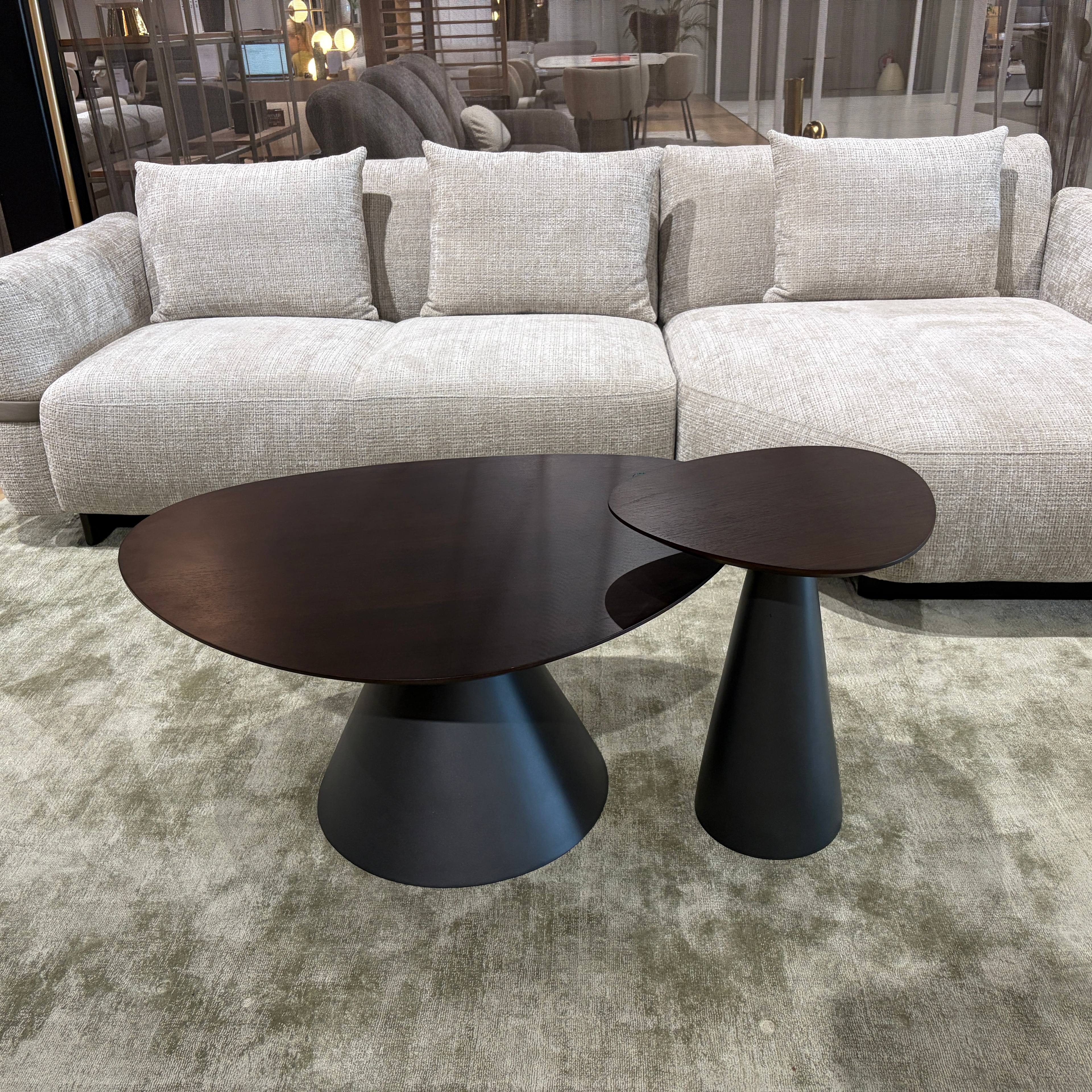 Natuzzi Editions kavos staliukai hourglass red room salone Kaune