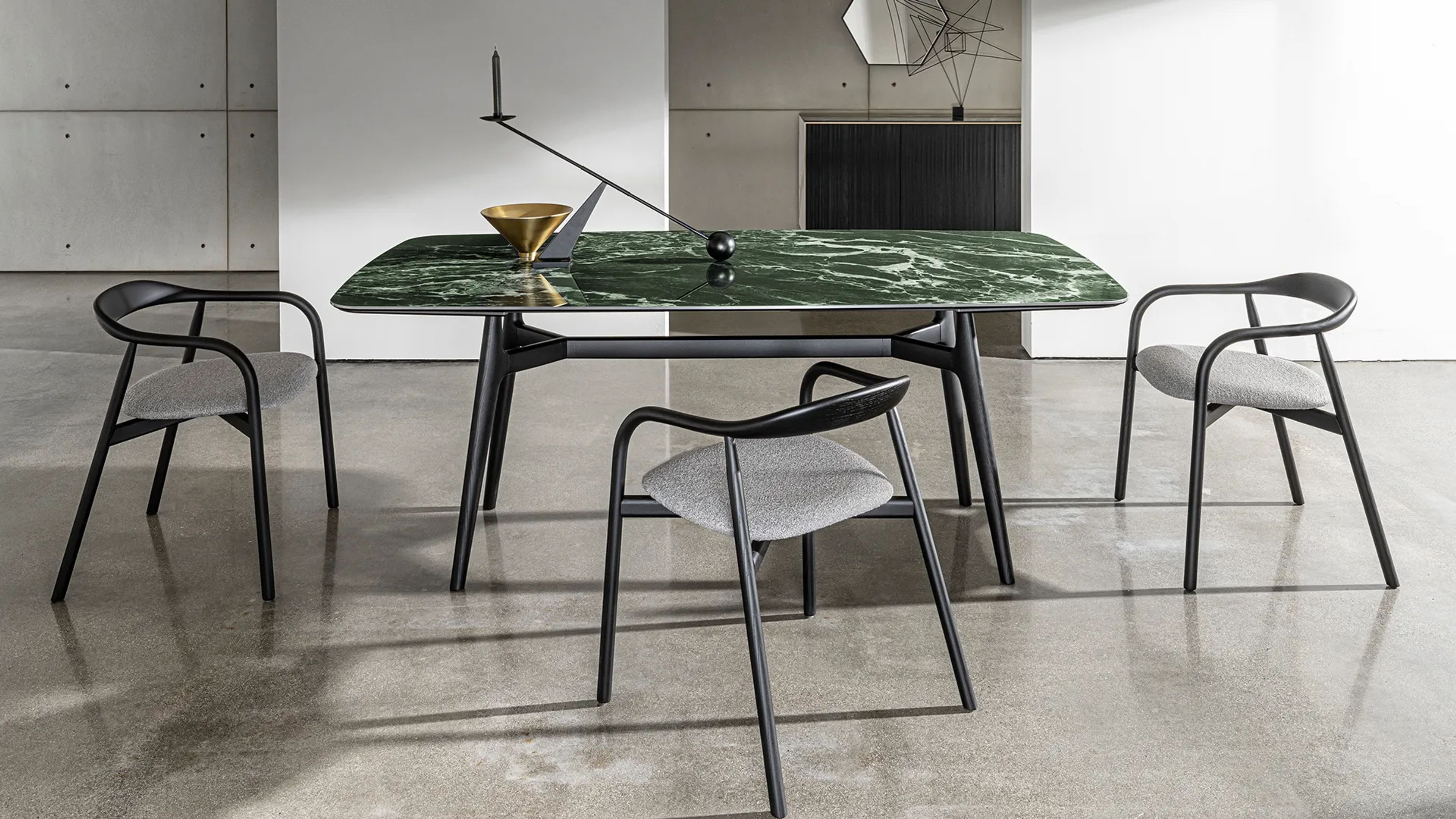 Lewood Shaped Extensible - Sovet Italia