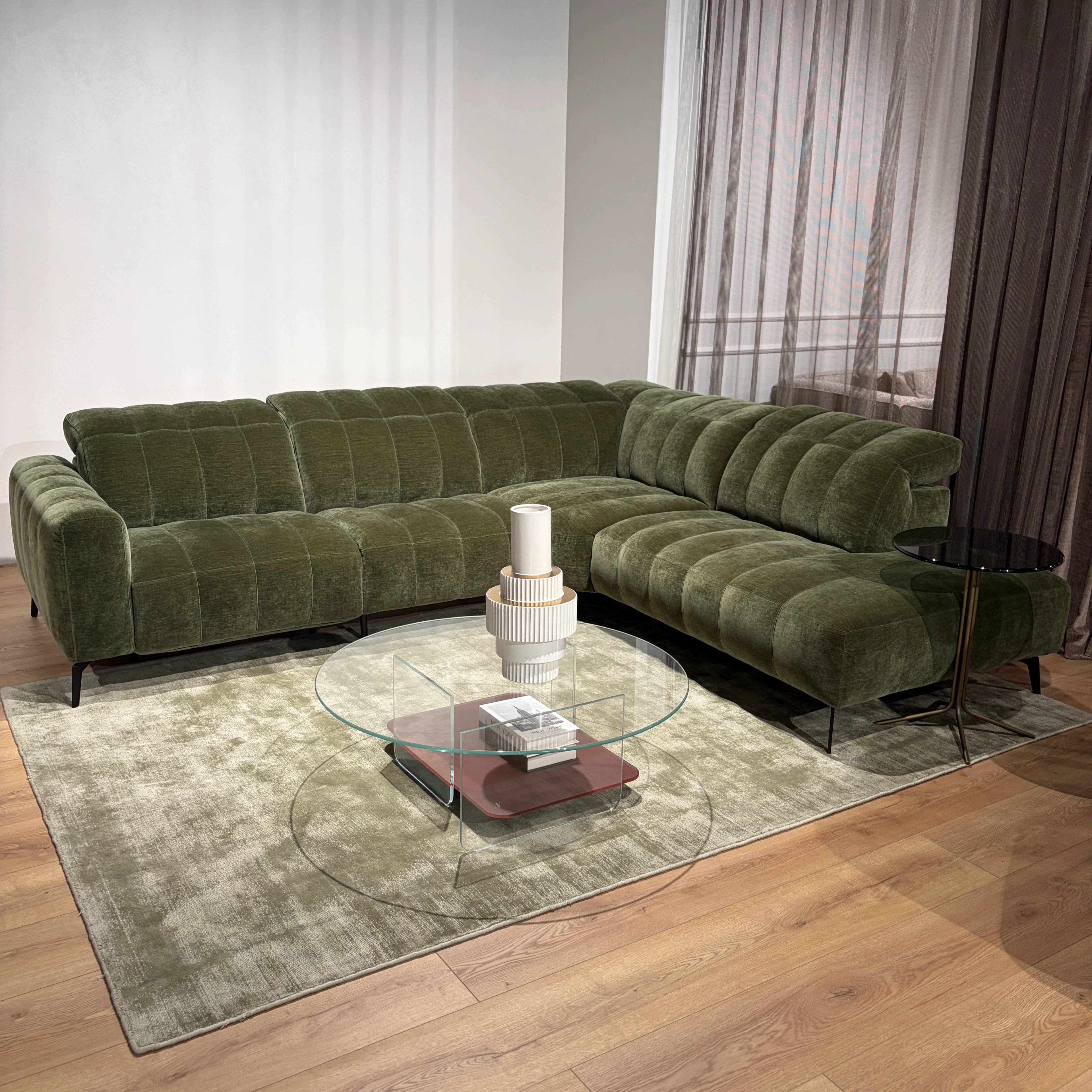 Natuzzi Editions sofa Portento red room salone Kaune