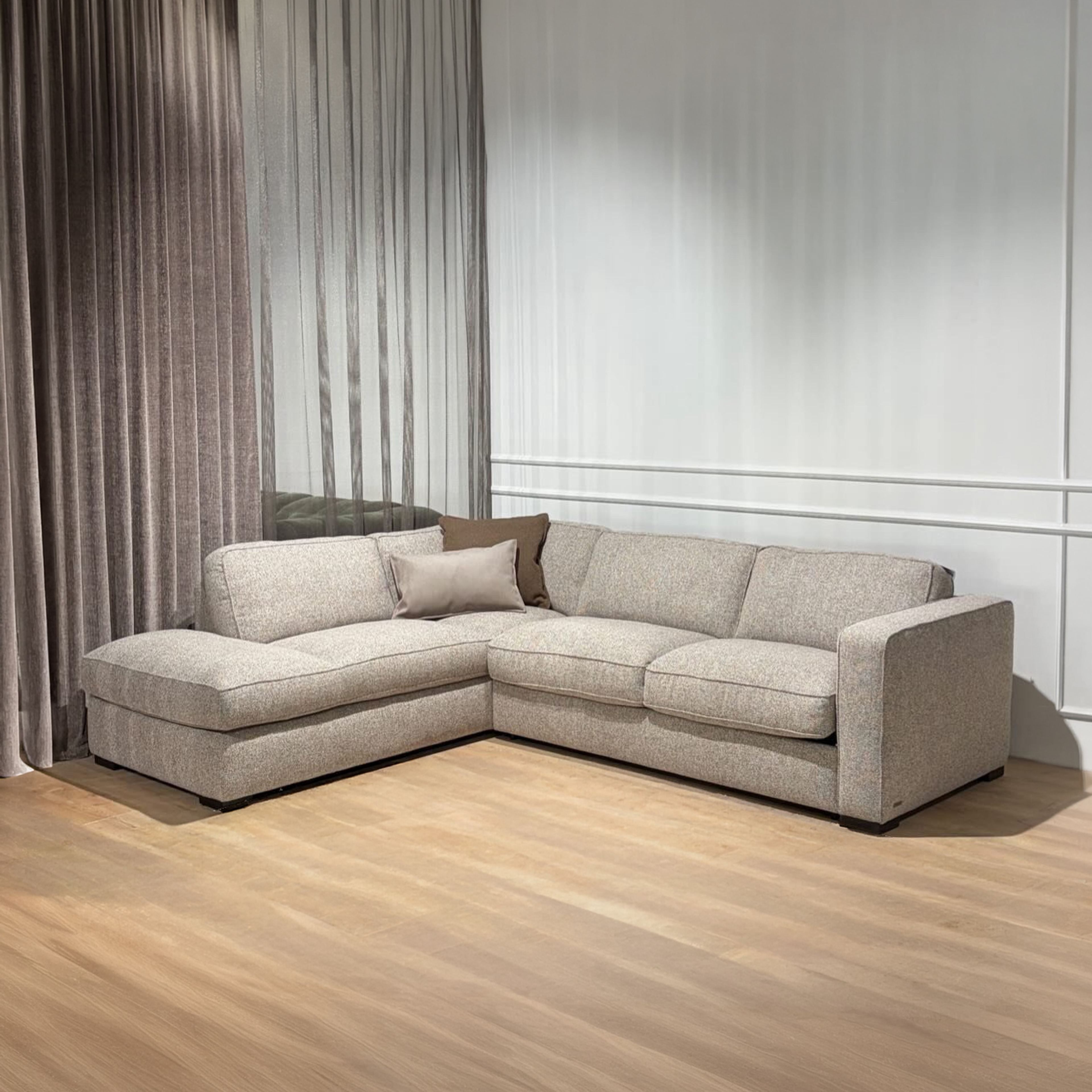 Natuzzi Editions sofa lova Copenhagen red room salone Kaune