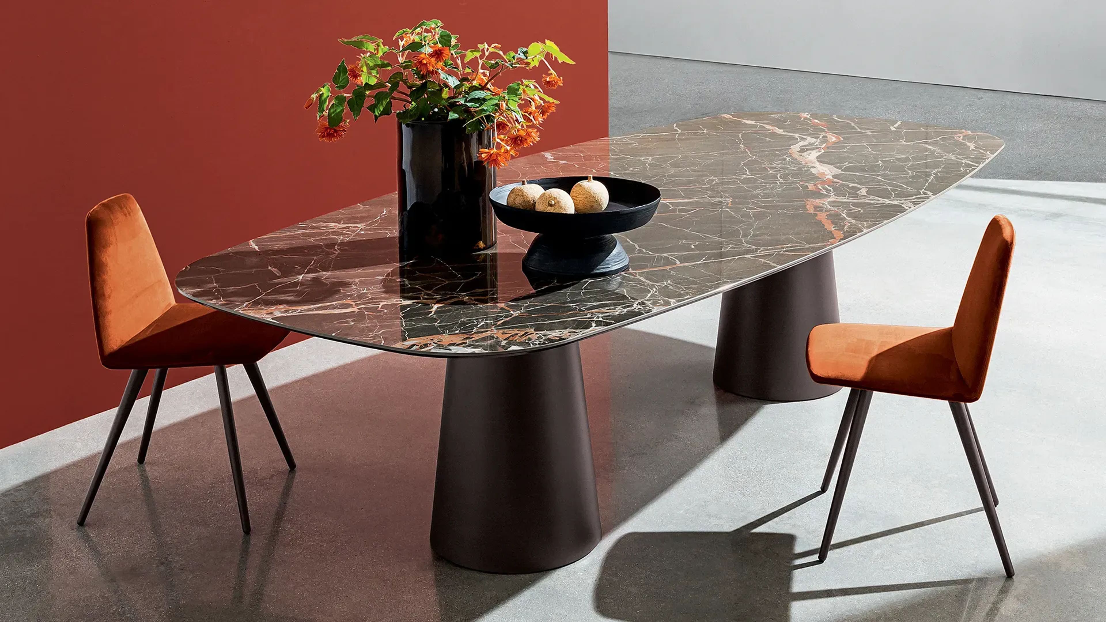 Totem Two Bases - Sovet Italia
