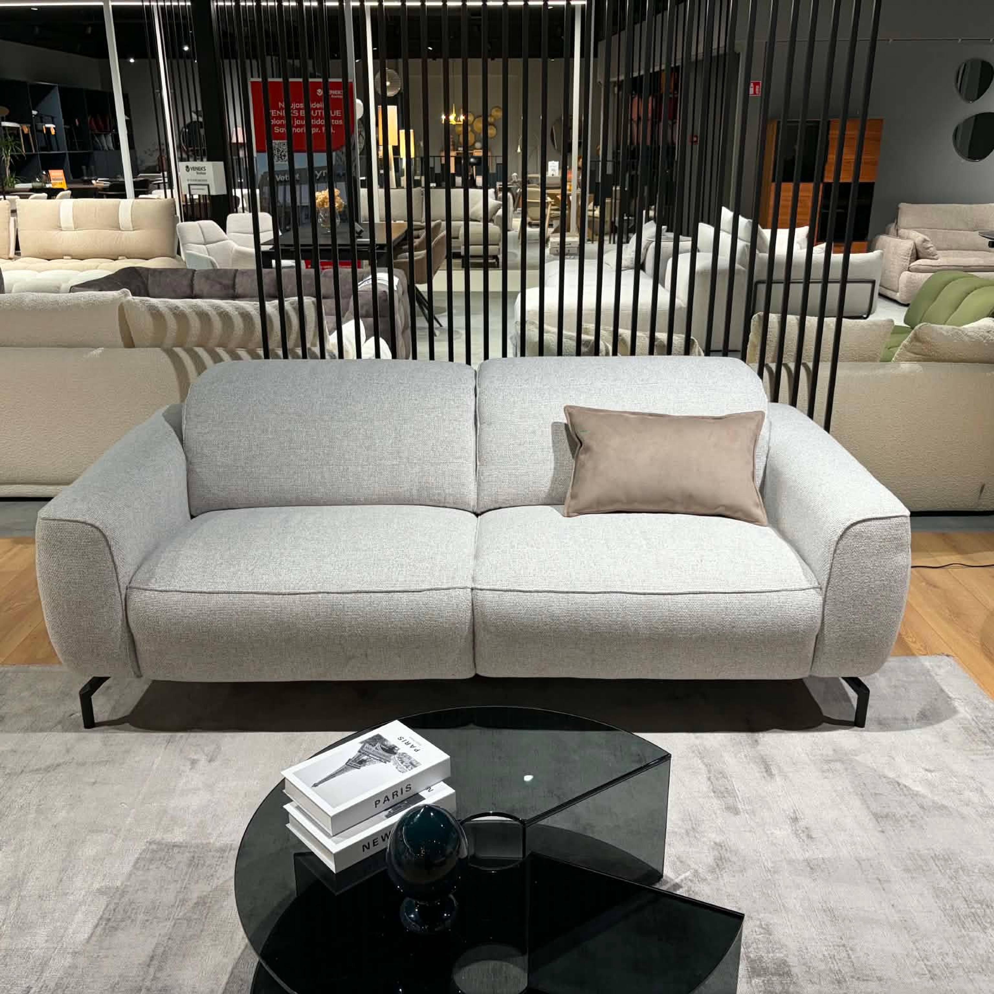 Natuzzi Editions sofa Zenith red room salone Kaune