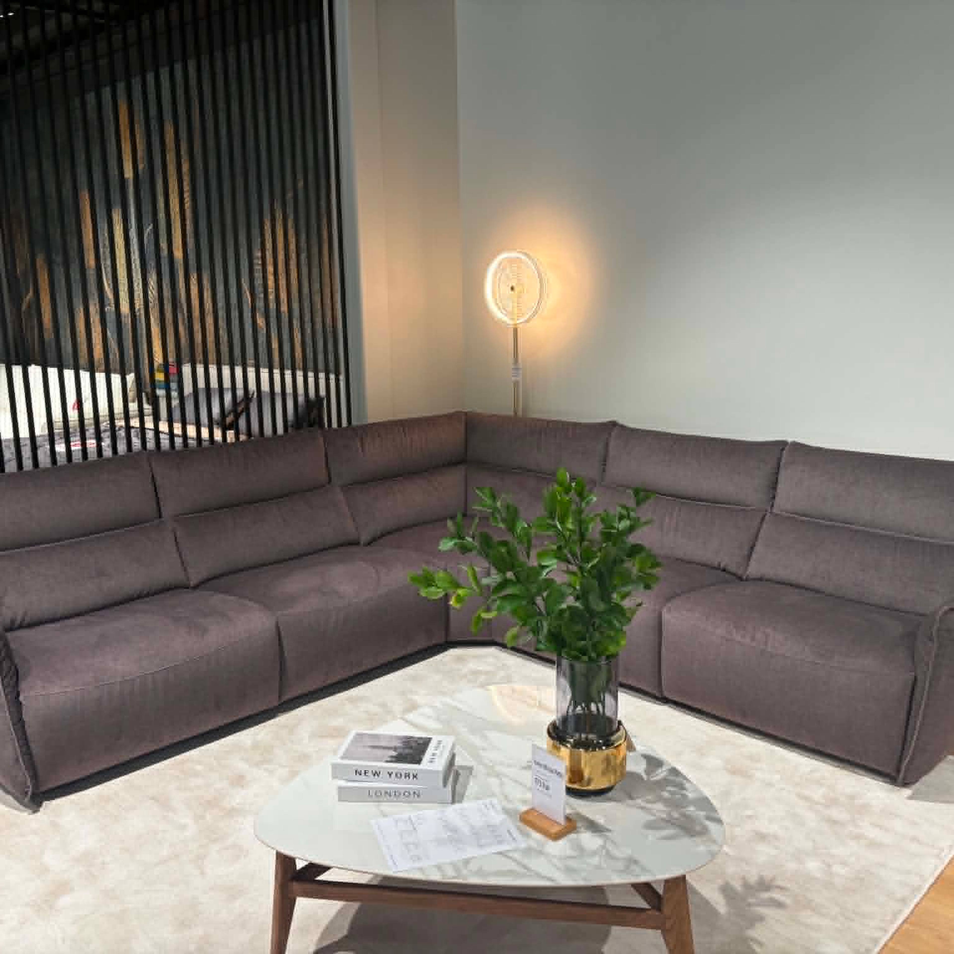 Natuzzi Editions sofa Stupore kampas red room salone Kaune