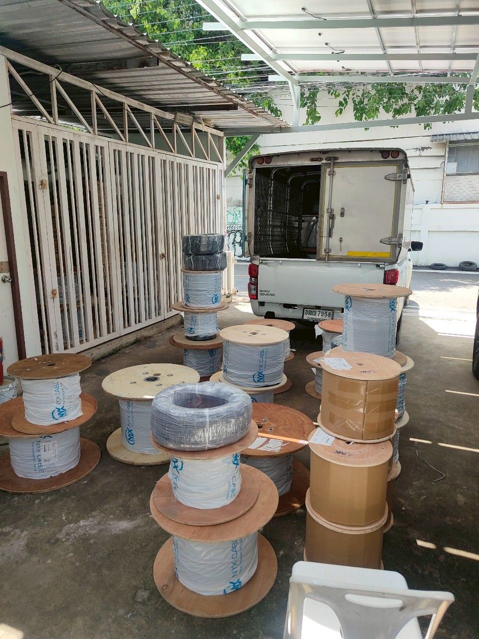 NYX Cable จัดส่งสายไฟให้ลูกค้า