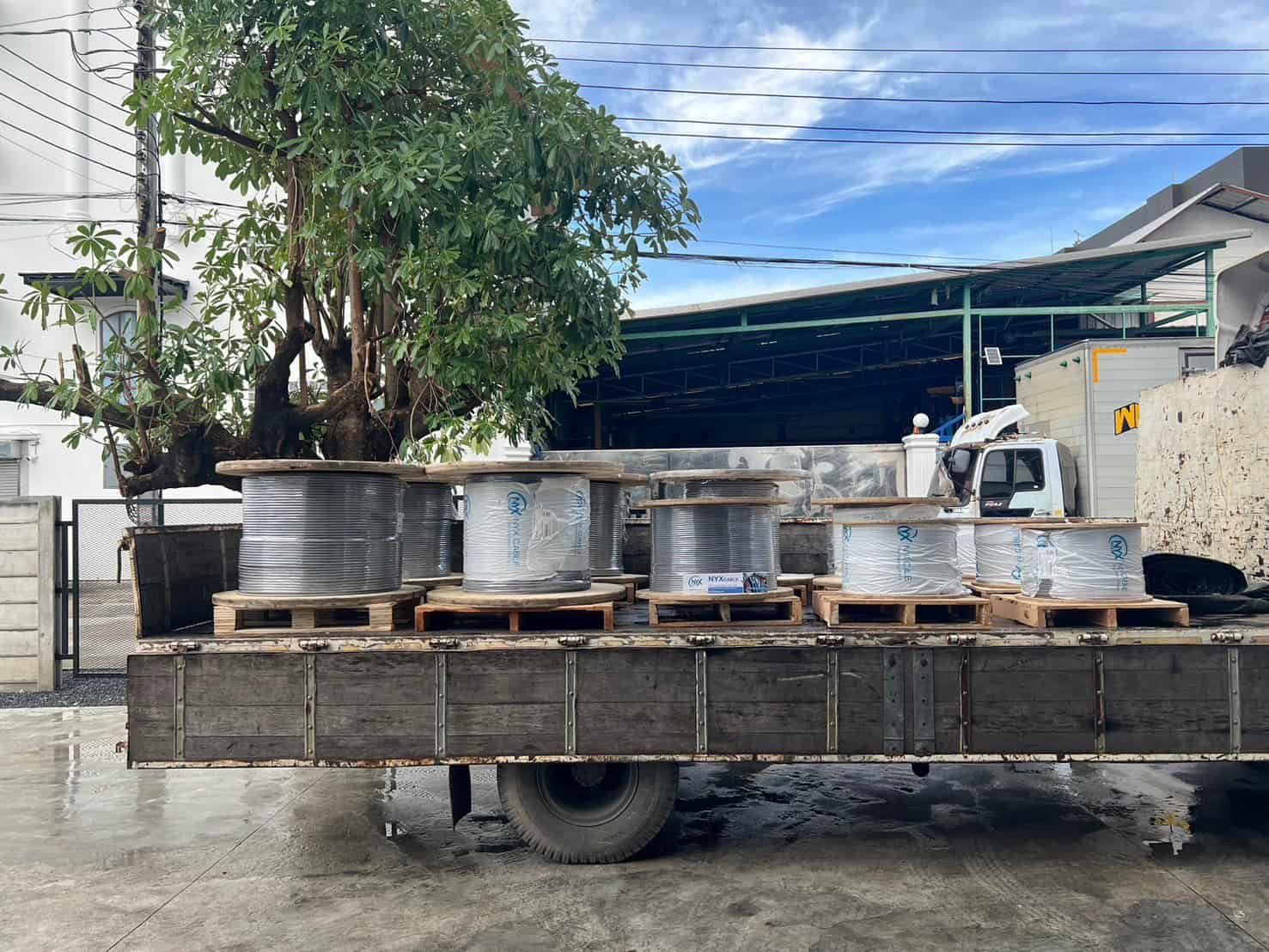 NYX Cable ลานจัดเก็บสายไฟ