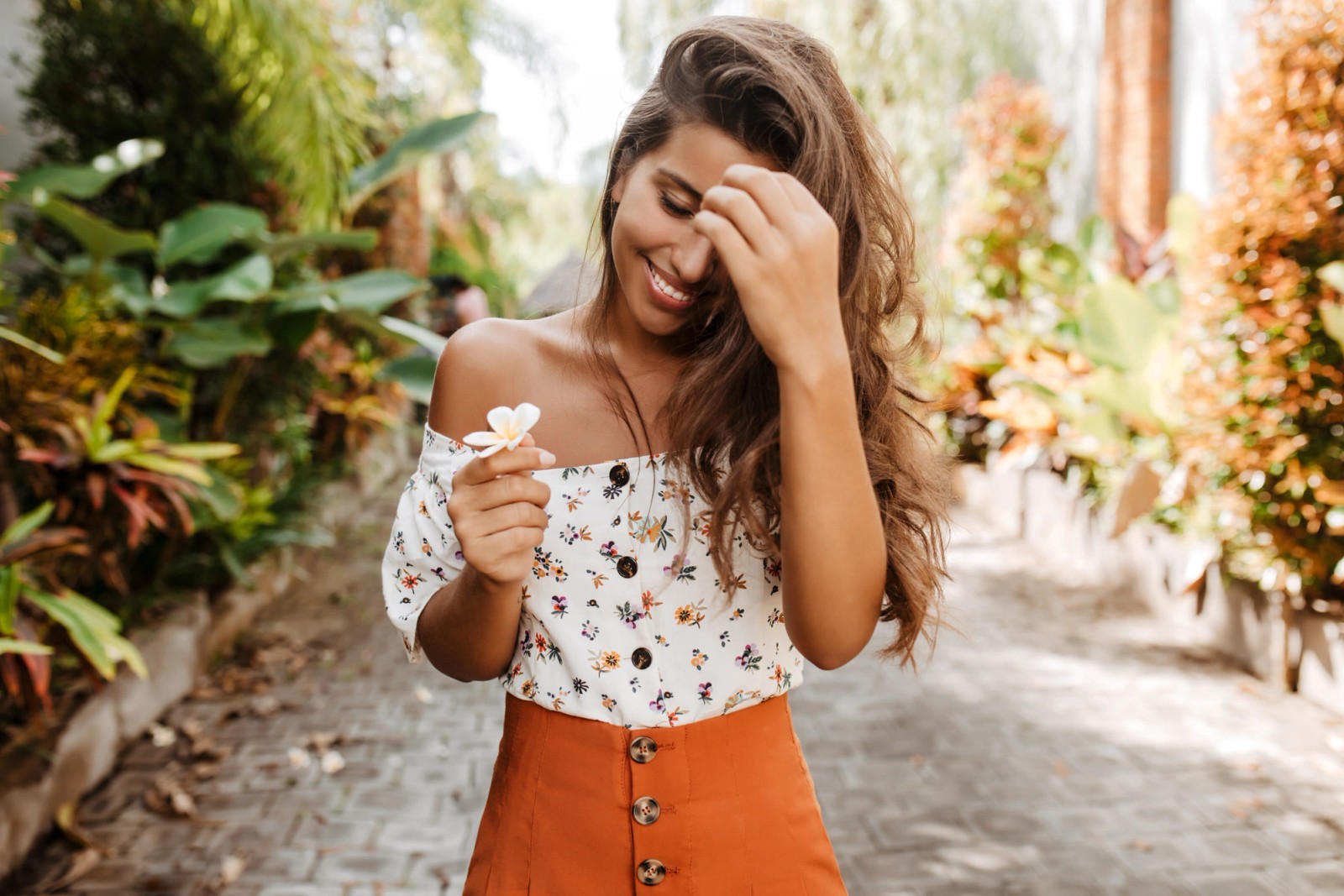 Is a Wedding Content Creator Worth It for a Destination Wedding?