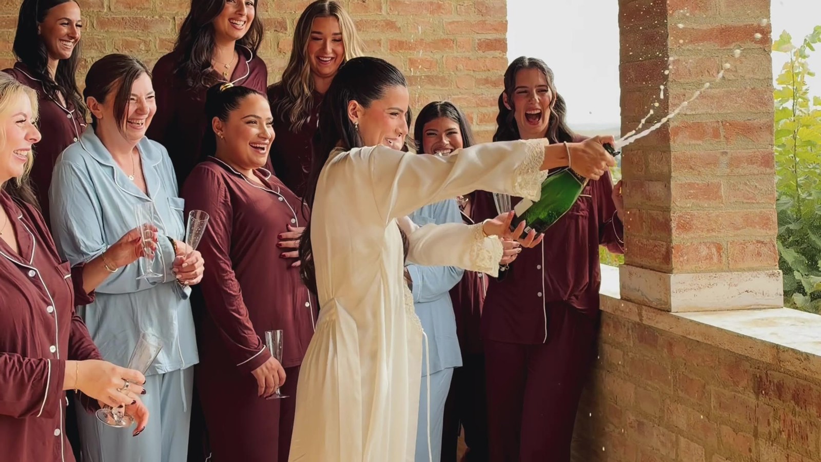 VHS Wedding Videos on Lake Como: Why Couples Want the Camcorder Look