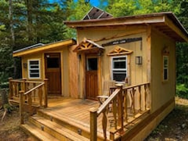 Anesis Cabin with Annex