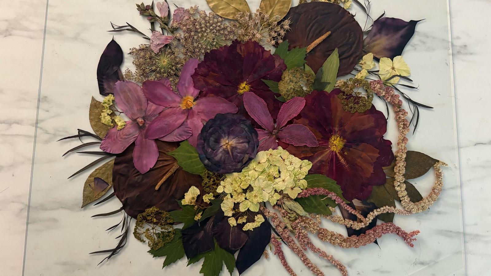 What Size Frame Should I Pick for My Pressed Bouquet?