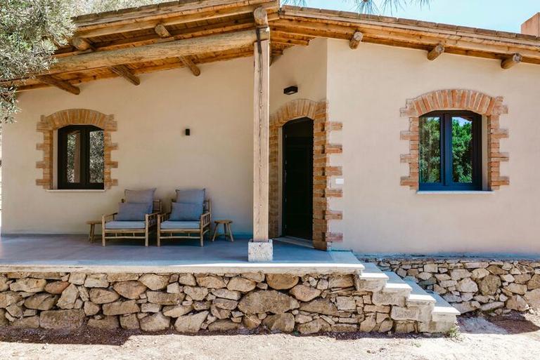custode cottage