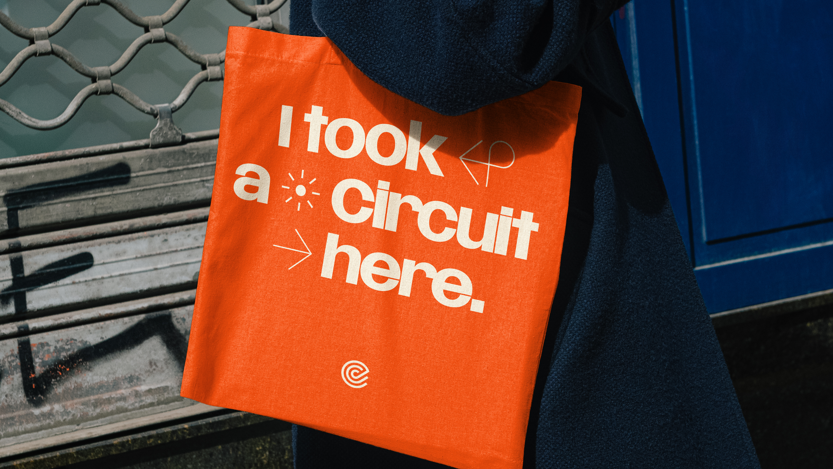 Tote bag