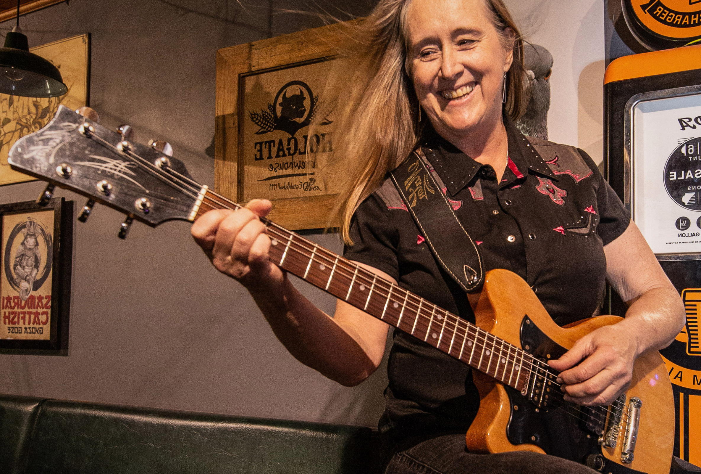 Fiona Boyes & The Fortune Tellers
