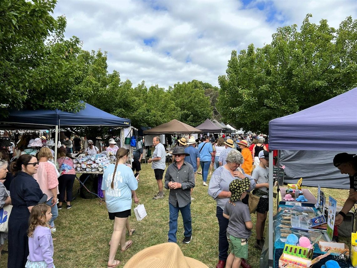 Oxley Bush Market
