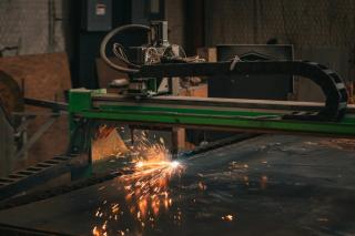 Plasma cutting