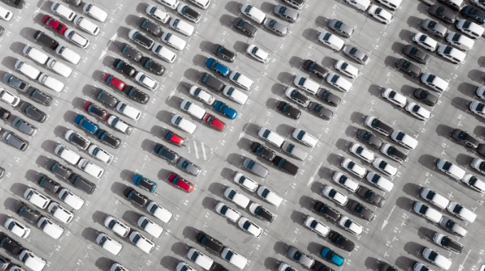Image of a crowded parking lot