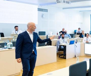 Entfalten Sie Ihr volles Führungspotenzial: Ein Einblick in vernetzte Führung