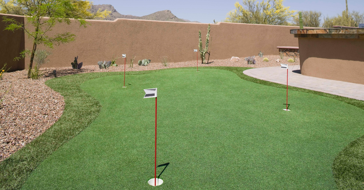 green backyard turf to create the perfect putting green in a backyard in Arizona