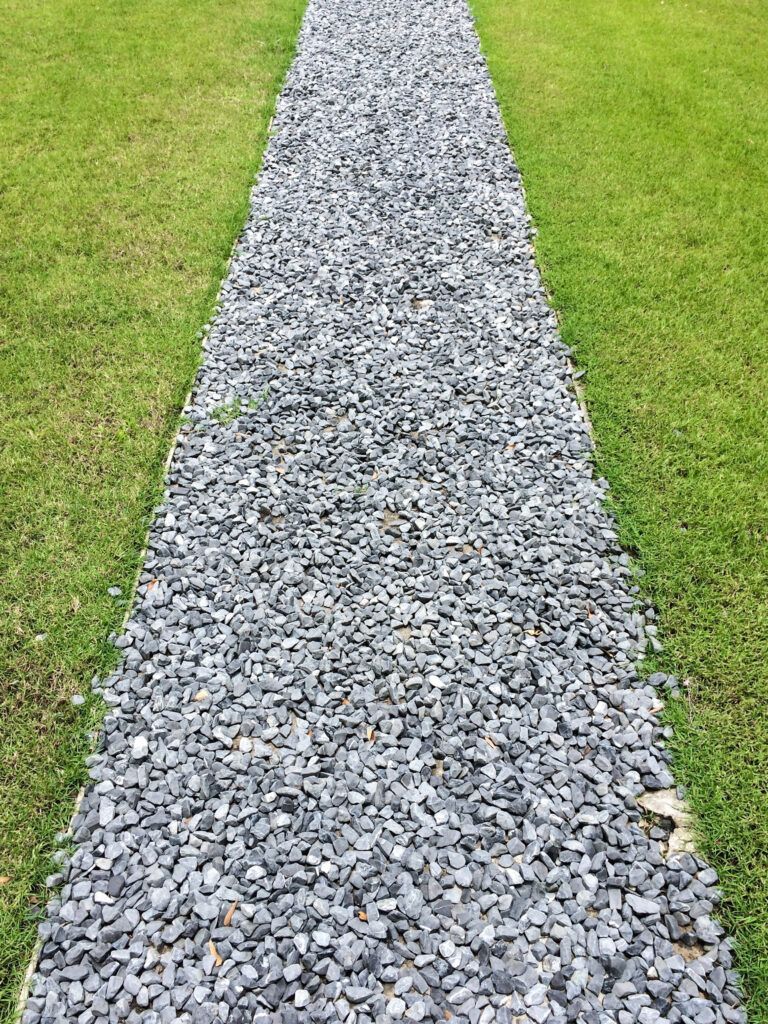 gravel front walkway ideas