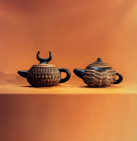 Umpondo zihlanjiwe and Imbokotho, 2024 - Madoda Fani - LOEWE TEAPOTS 2025
