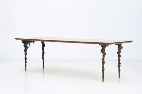 Stanislaw Trzebinski - Mensam Meridium (Glowing Dining Table), 2019