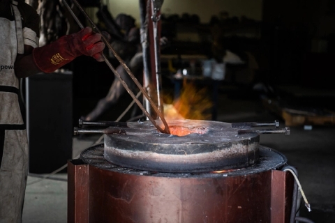 Adventures in open-cast smelting with Jesse Ede