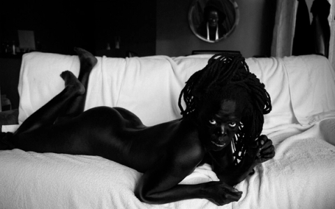Lishonile, Bell Court, Seattle, 2019 - Zanele Muholi