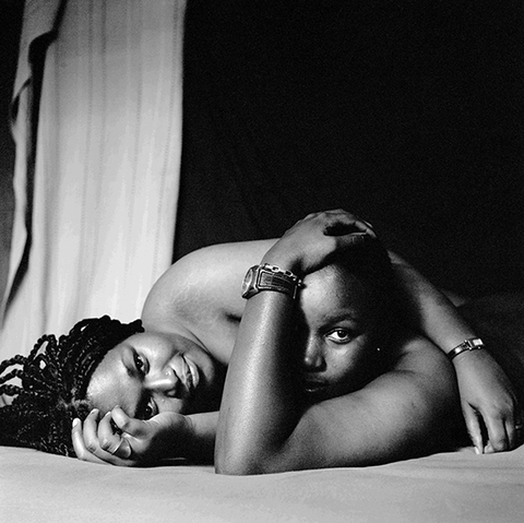 Apinda Mpako and Ayanda Magudulela, Parktown, Johannesburg, 2007 - Zanele Muholi