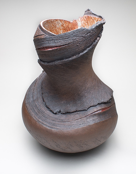 Andile Dyalvane’s work receives Special Mention at 2022 LOEWE Foundation Craft Prize