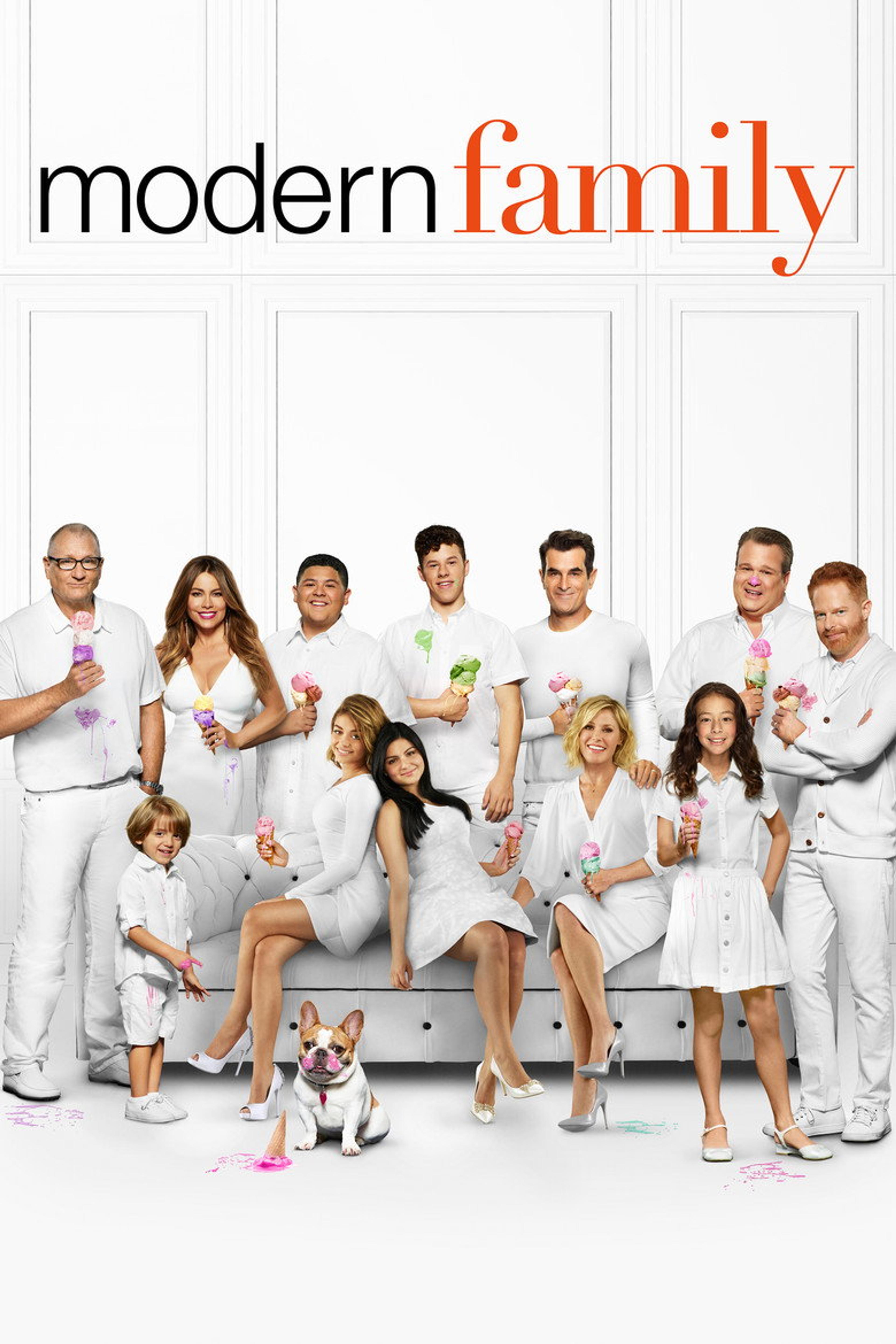 Modern Family — birbirinden çok farklı üç ailenin gündelik kaosunu ve sıcaklığını bir arada anlatıyor.